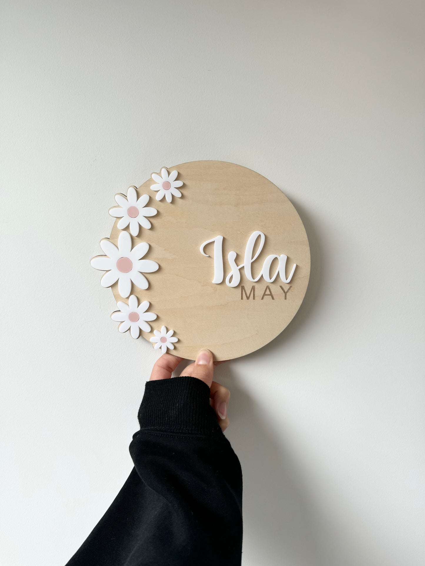 Daisy name plaque