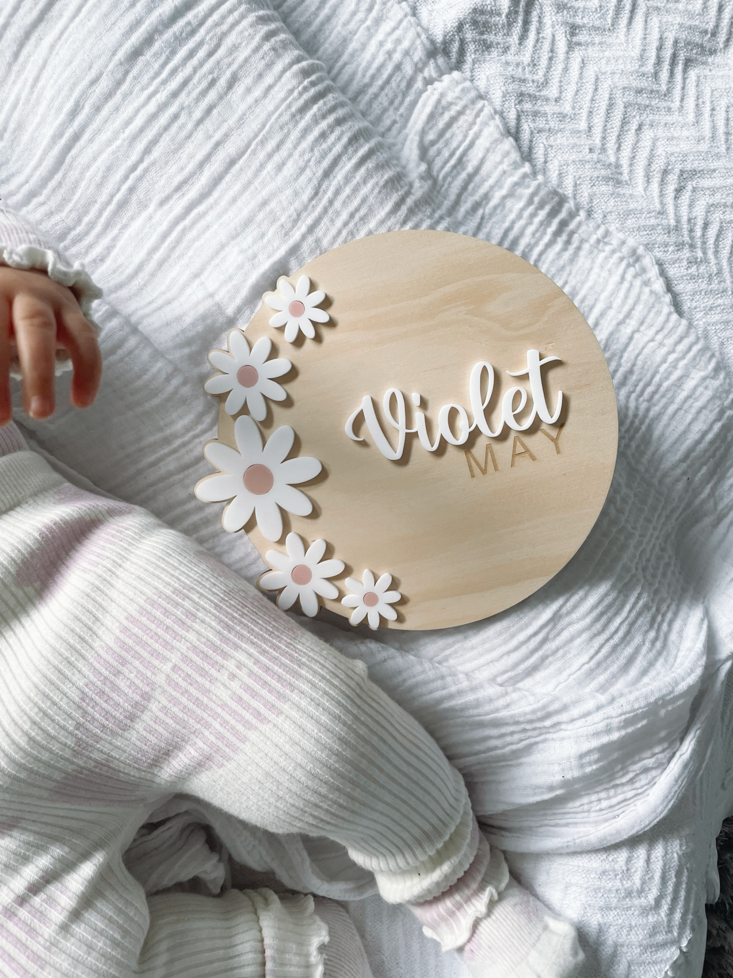 Daisy name plaque